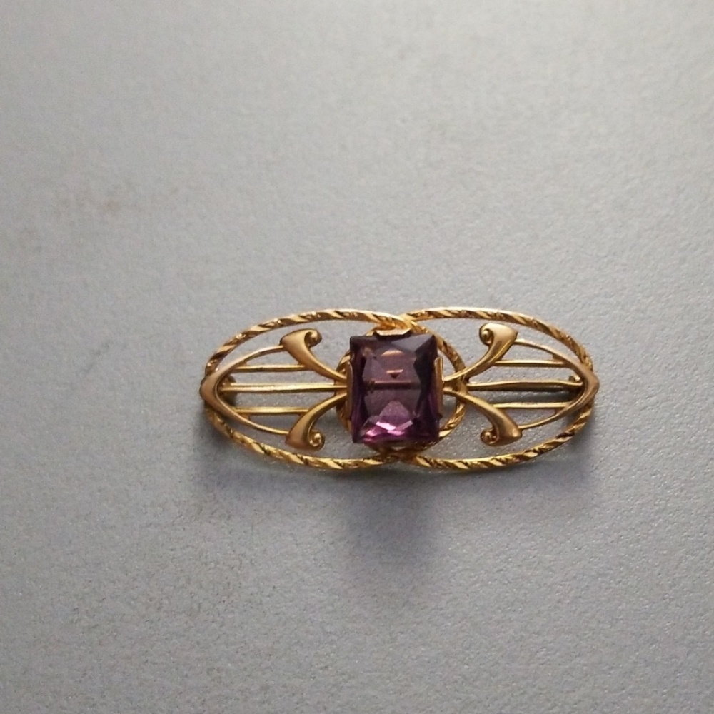 Vintage PR. St Co 12kt Gold Filled Jeweled Pin